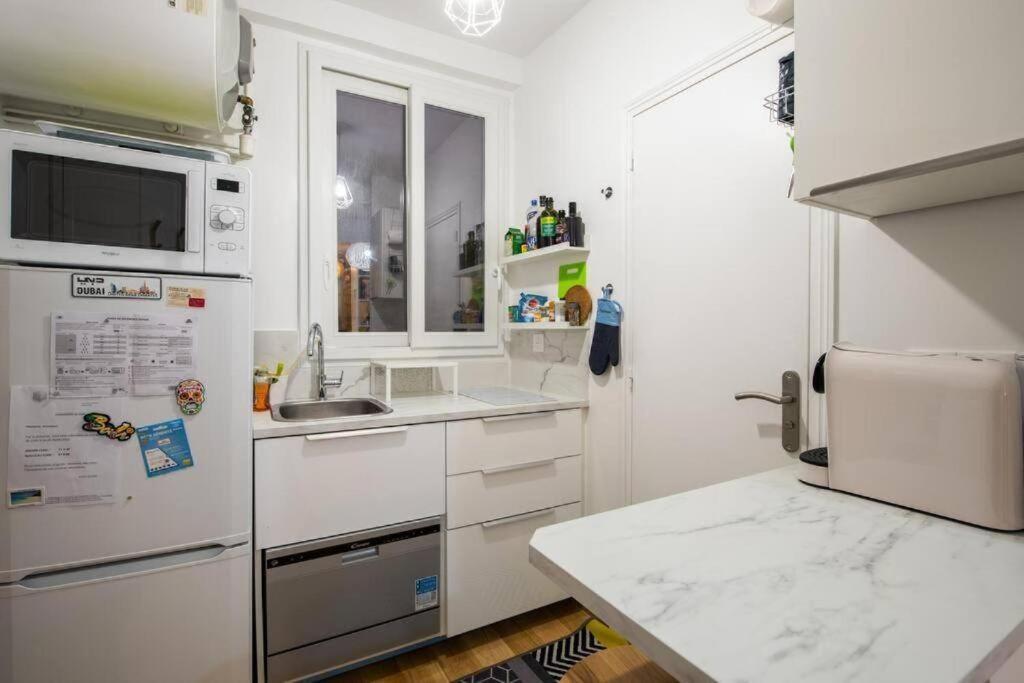 Appartamento Cosy Avec Terrasse Parigi