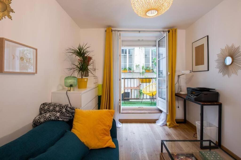 Cosy Avec Terrasse * Parigi